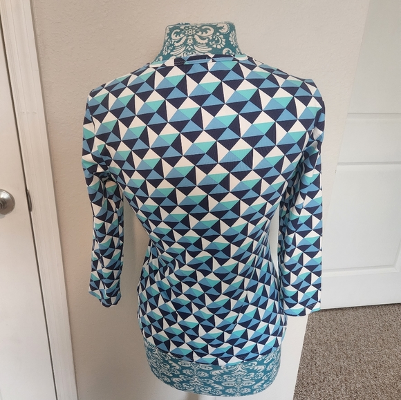 J.mcLaughlin top - Picture 5 of 6